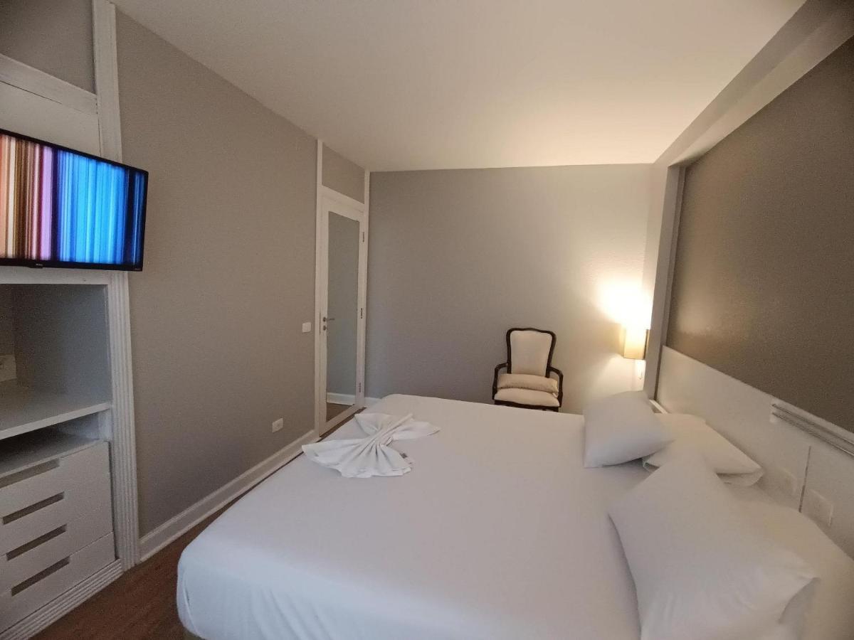 Apto-Flat Excelente Localizacao Centro-Batel - Somente Familiares Curitiba Eksteriør bilde