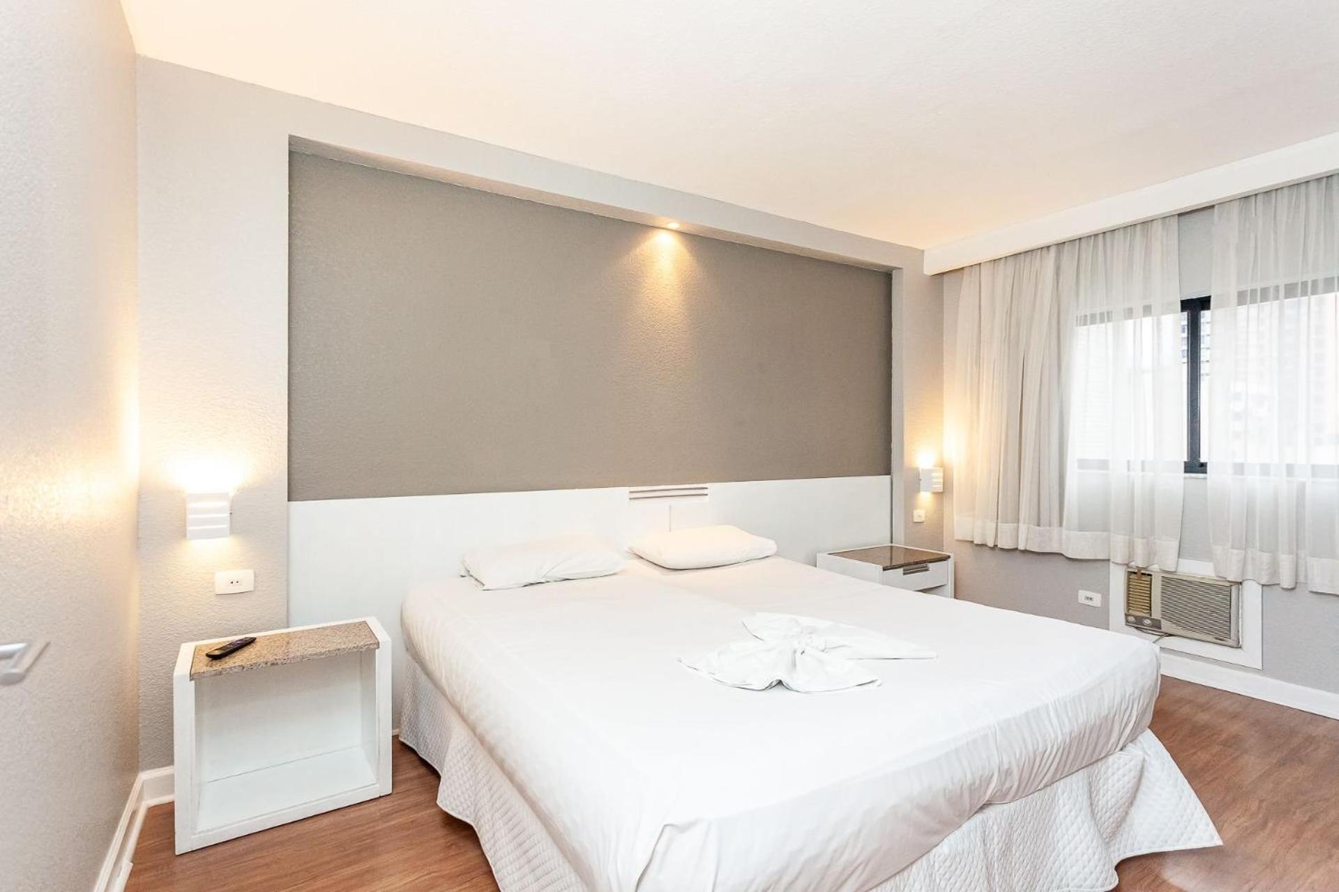 Apto-Flat Excelente Localizacao Centro-Batel - Somente Familiares Curitiba Eksteriør bilde