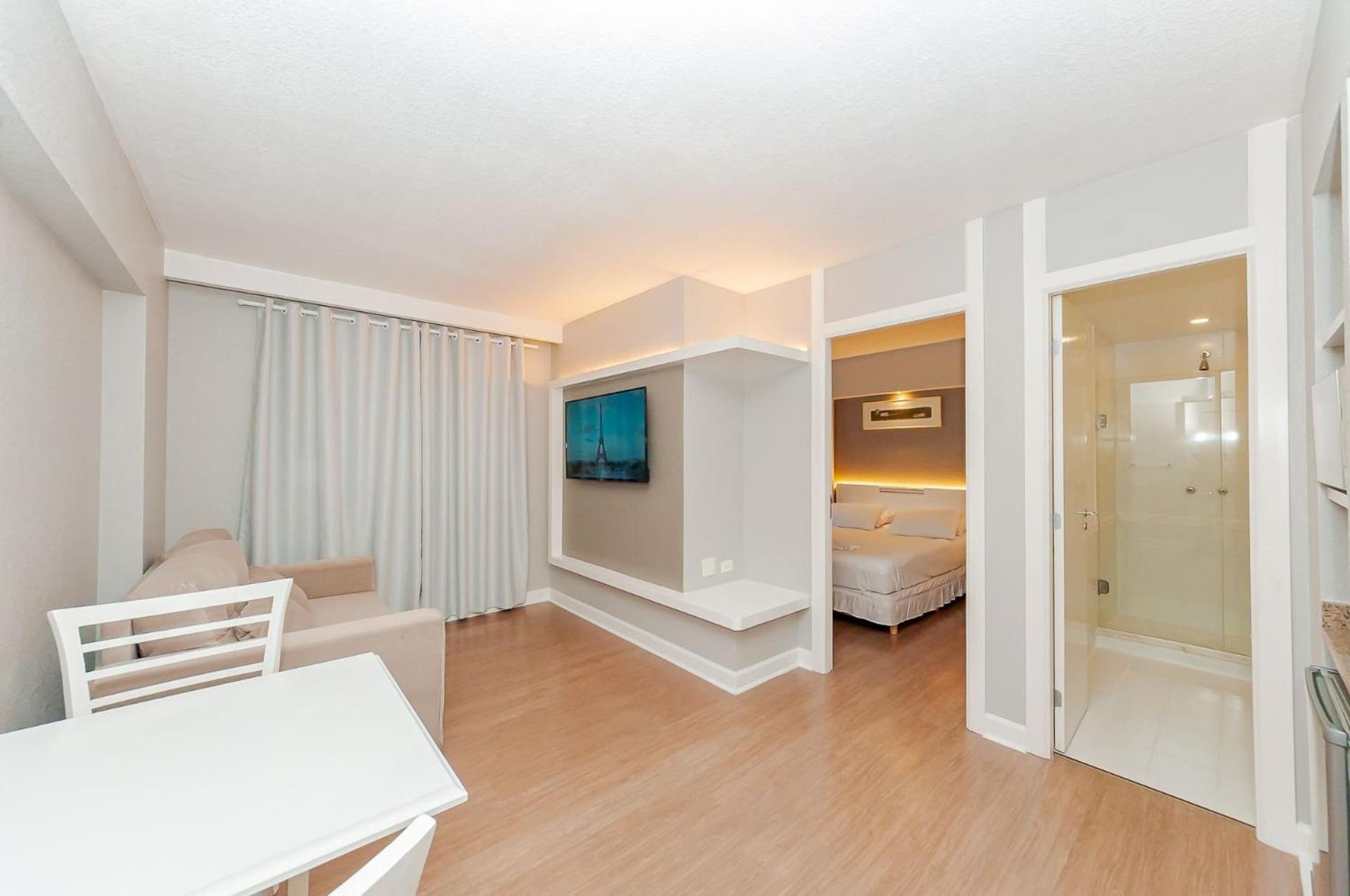 Apto-Flat Excelente Localizacao Centro-Batel - Somente Familiares Curitiba Eksteriør bilde