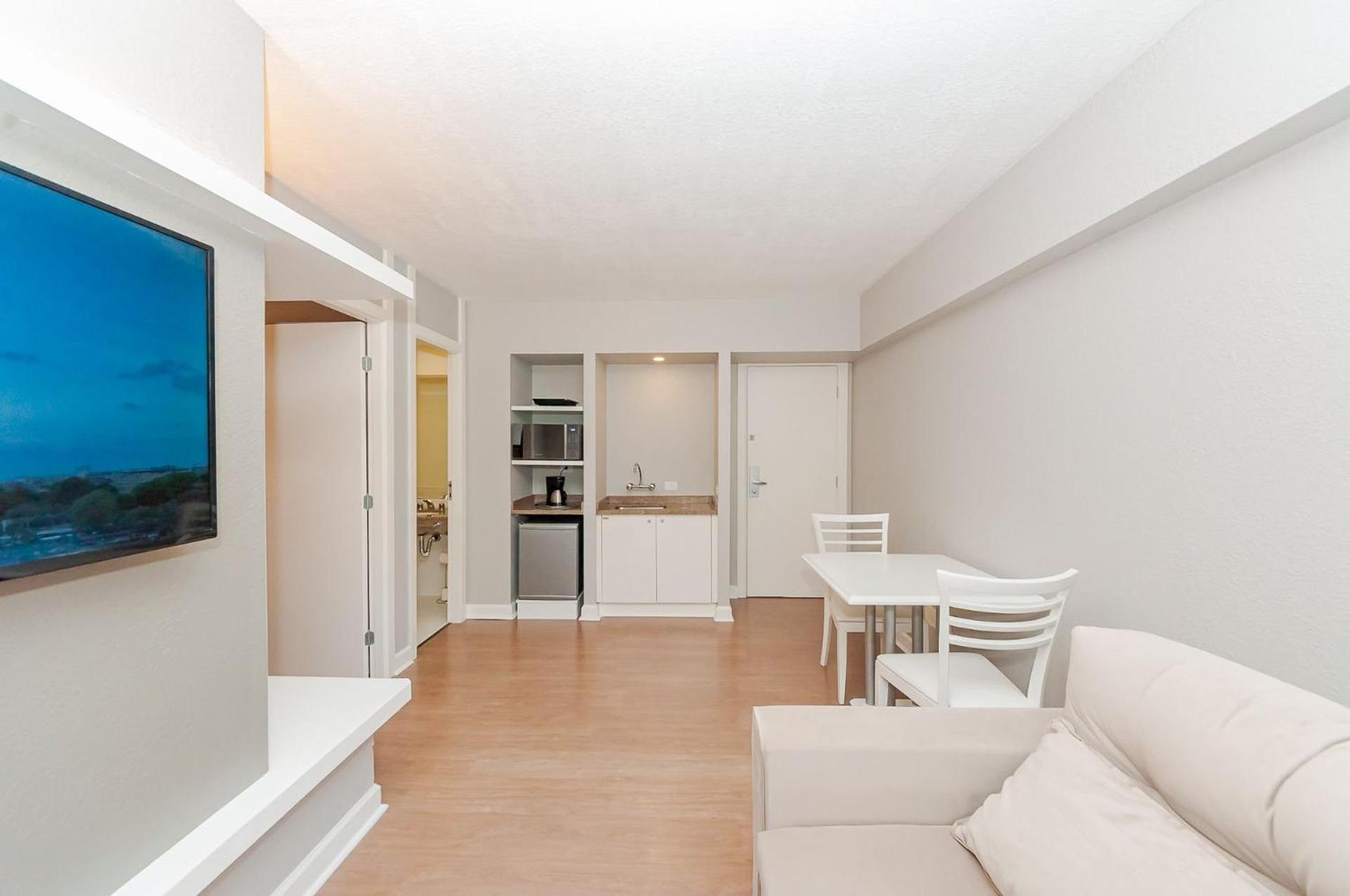 Apto-Flat Excelente Localizacao Centro-Batel - Somente Familiares Curitiba Eksteriør bilde