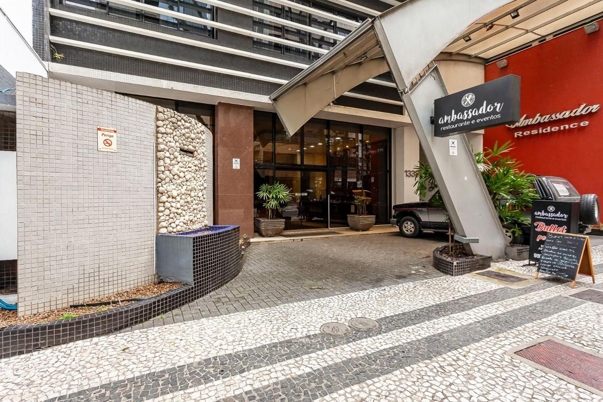 Apto-Flat Excelente Localizacao Centro-Batel - Somente Familiares Curitiba Eksteriør bilde