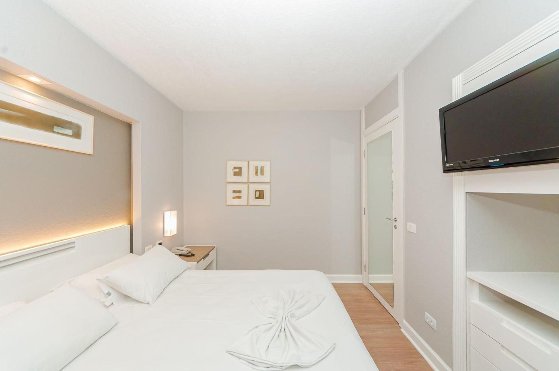 Apto-Flat Excelente Localizacao Centro-Batel - Somente Familiares Curitiba Eksteriør bilde
